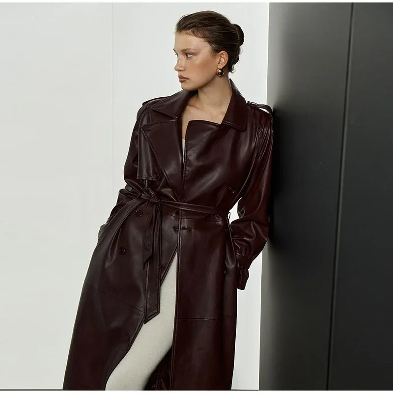 BORDEAUX LEATHER COAT