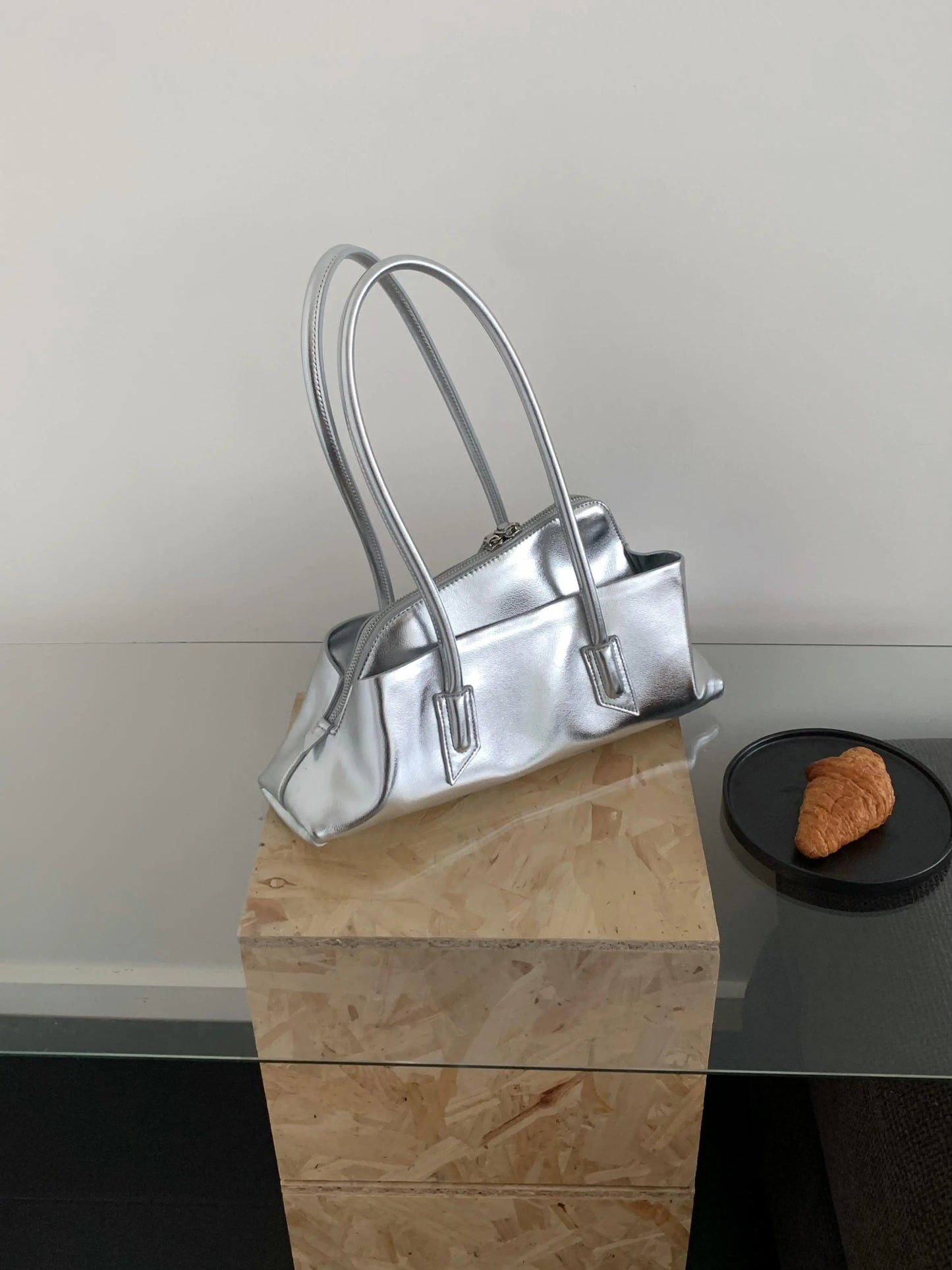 TOTE ASSYMETRICAL BAG